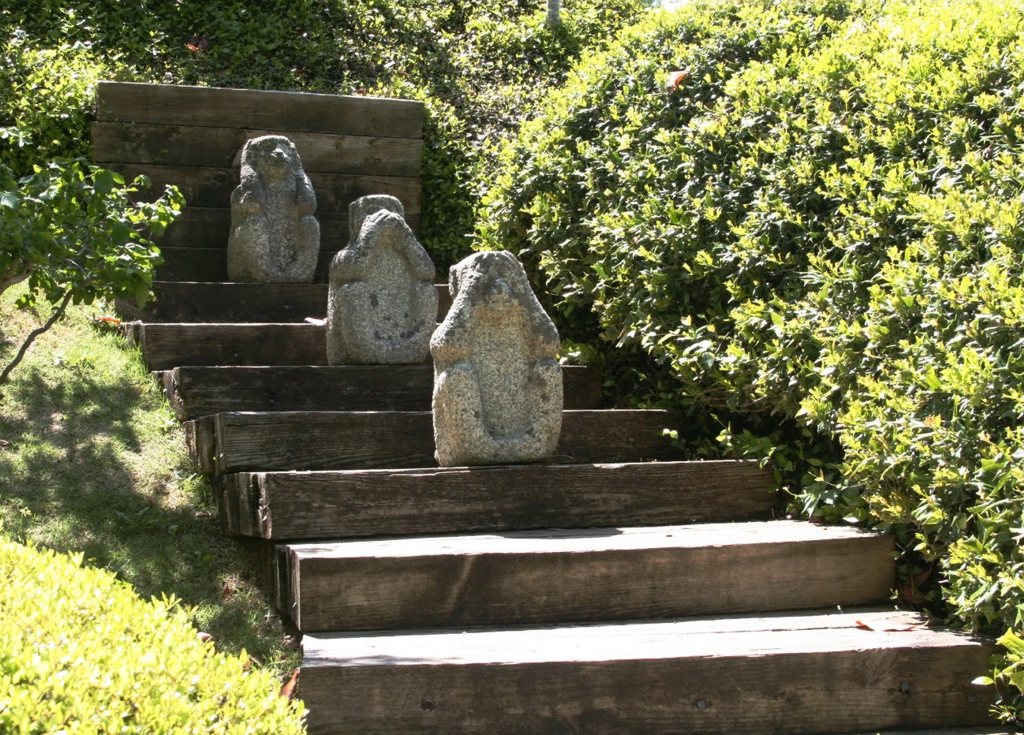 Три обезьяны японского сада в Форт-Уэрте